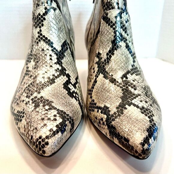 CLARKS Linvale Judith Vegan Snakeskin Bootie 8.5 W  *NEW* - Picture 6 of 14